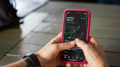 top growth stocks 2025